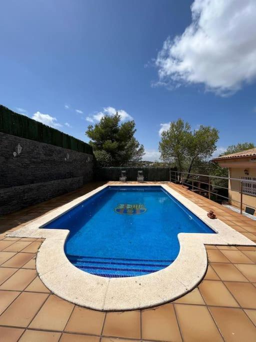 Gran Casa Con Gran Piscina Villa Els Monjos Bagian luar foto